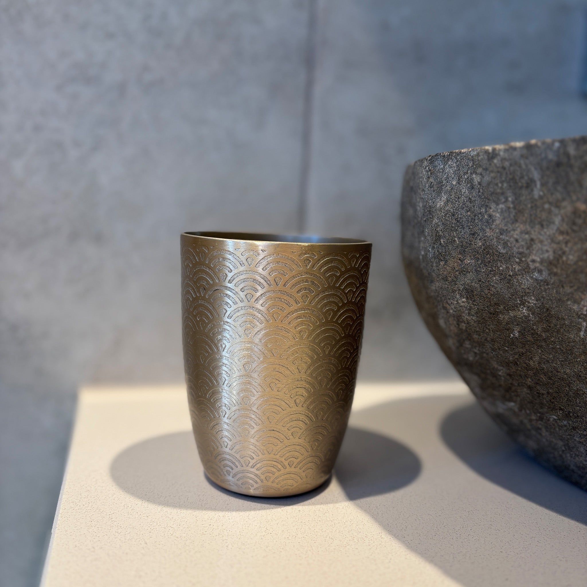 Scallop Etched Gold Finish Tumbler